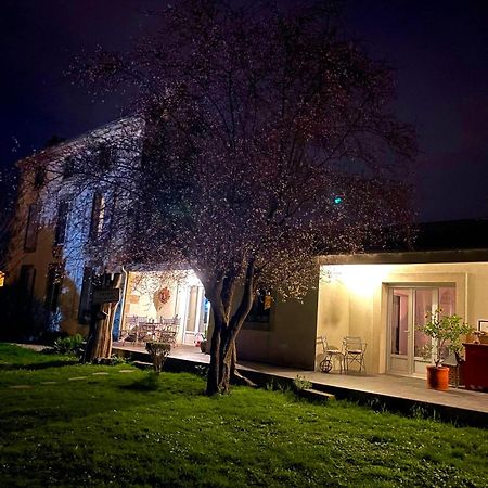 Chez Guilem Bed & Breakfast Saint-Maixent-l'Ecole Exterior photo