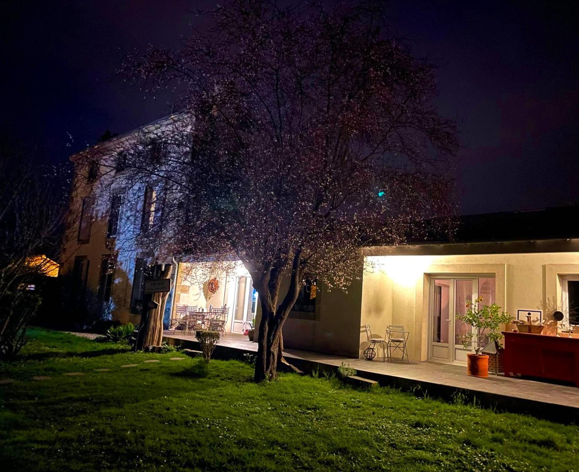 Chez Guilem Bed & Breakfast Saint-Maixent-l'Ecole Exterior photo